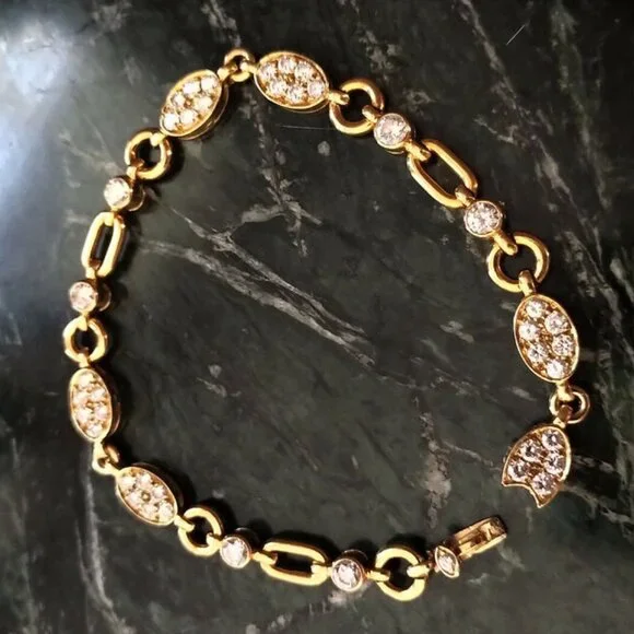 Tabbah Diamond 18K Gold Station Parisian Bracelet - Picture 4 of 13
